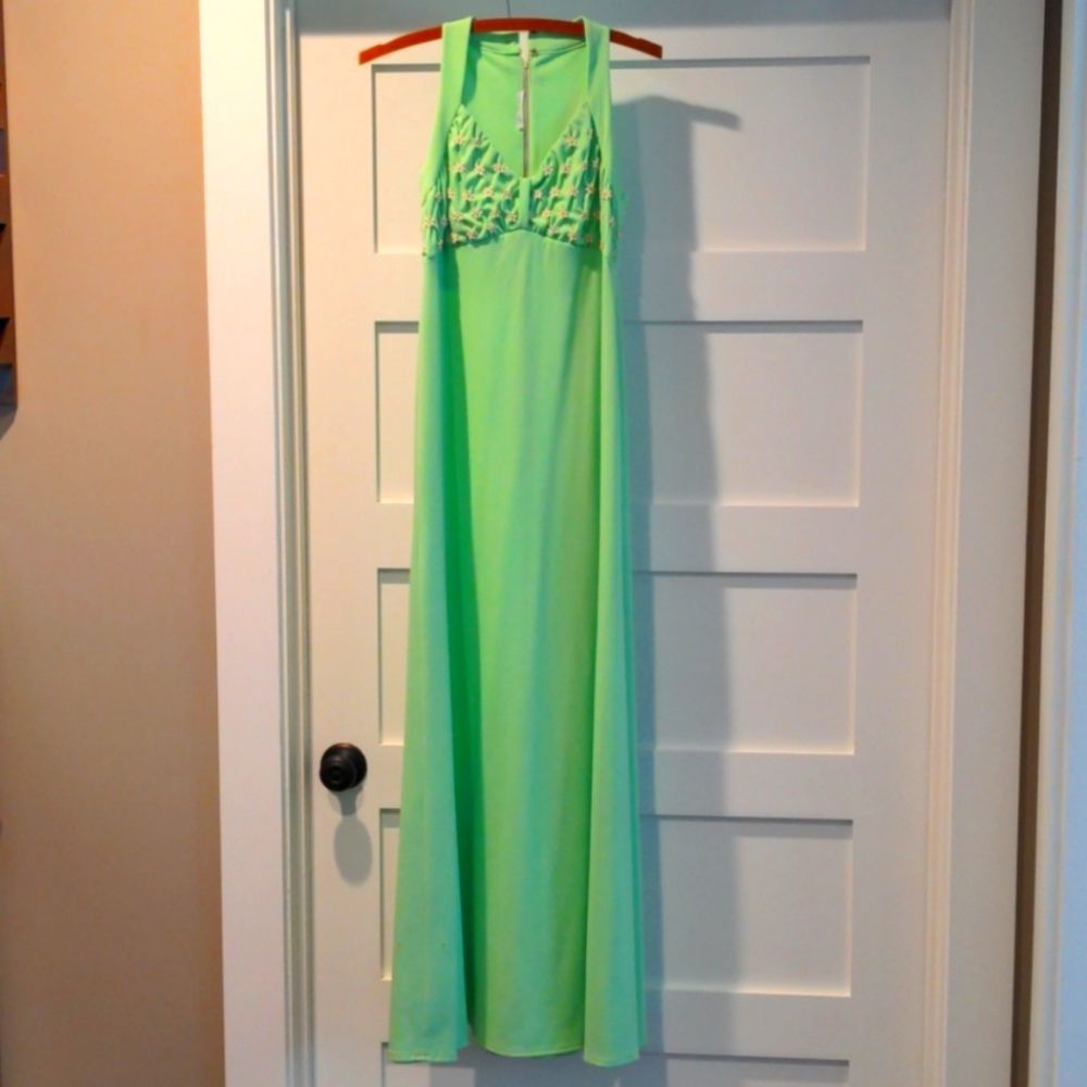 Vintage 70s pale green maxi halter dress
